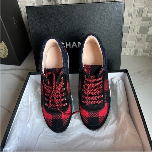 NIB NEVER WORN Chanel Calfskin Suede Tweed Sneakers RARE Size 36.5 - Picture 1 of 9